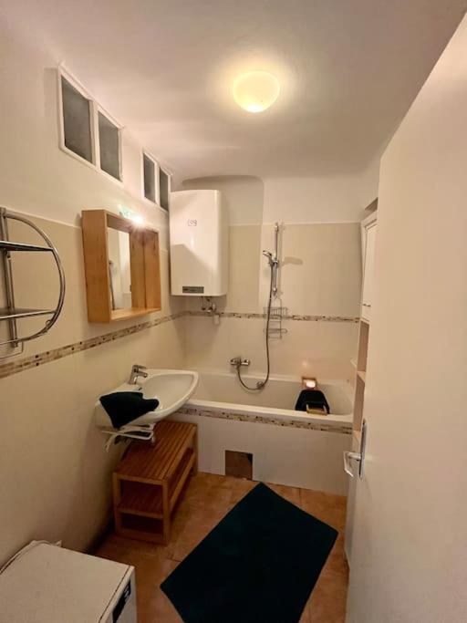 Wohnung Naehe Lkh Und Der Med Uni Graz Eksteriør bilde